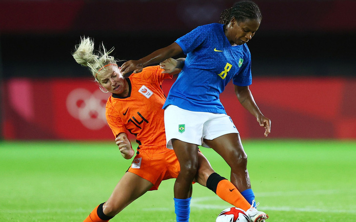 Bóng đá nữ Olympic Tokyo: Hà Lan và Brazil rượt đuổi nghẹt thở, Mỹ có thắng lợi đầu tiên