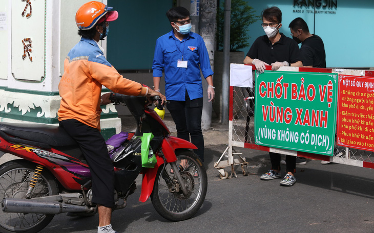 Những chốt chặn 