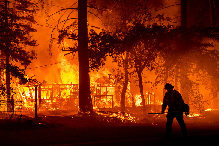 Những hình ảnh cháy rừng thiêu đốt miền tây nước Mỹ - Ảnh 3.