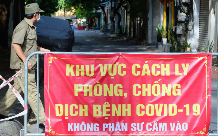Cặp vợ chồng ở Hà Nội gây rối đòi 