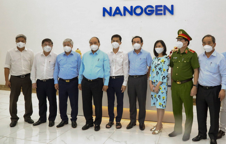 Chủ tịch nước Nguyễn Xuân Phúc yêu cầu Bộ Y tế cấp phép sớm cho vắc xin Nano Covax - Ảnh 3.