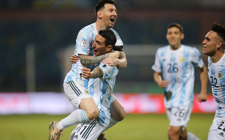 Messi tỏa sáng giúp Argentina hạ Ecuador 3-0 trận tứ kết Copa America 2021