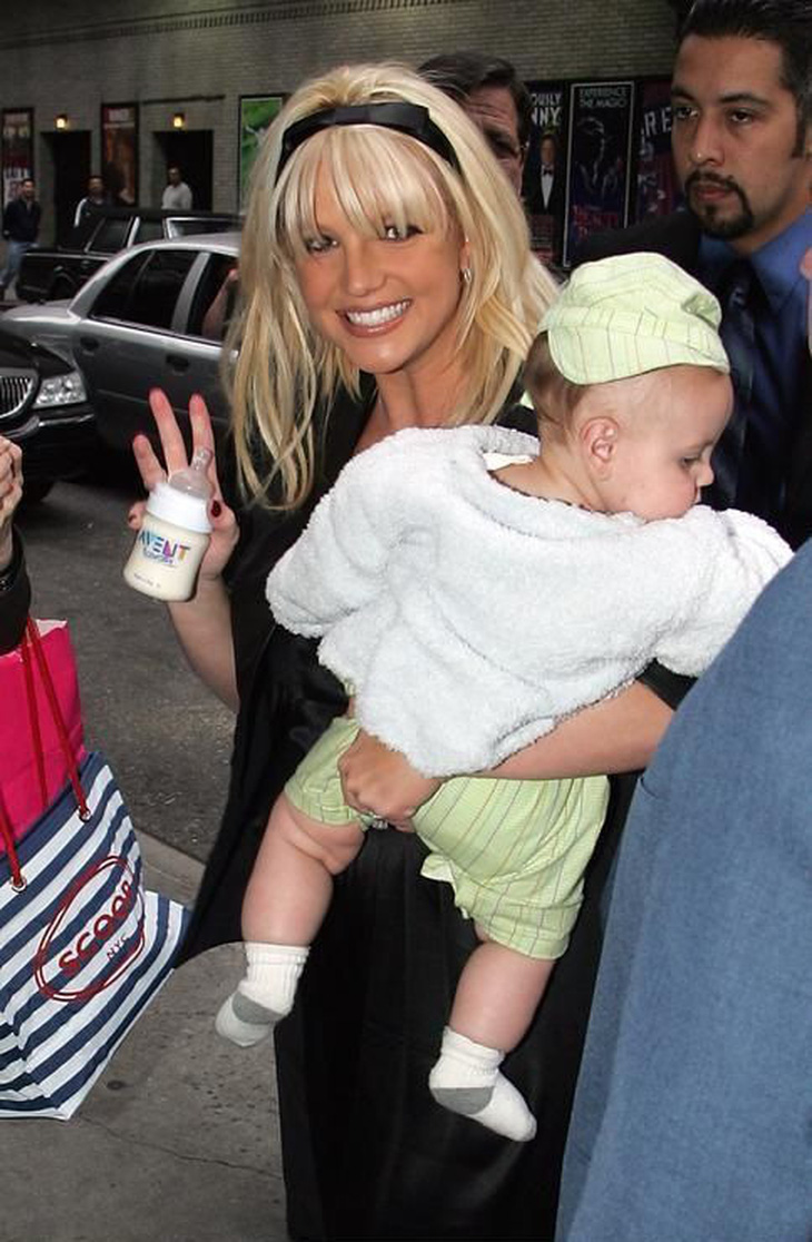 Cuộc sống ác mộng của Britney Spears: Bị đối xử như nô lệ và bị cấm sinh con - Ảnh 4.