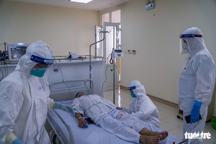 Thêm 4 người chết vì COVID-19 ở Hà Nội, TP.HCM, Nghệ An, Hà Tĩnh - Ảnh 1.