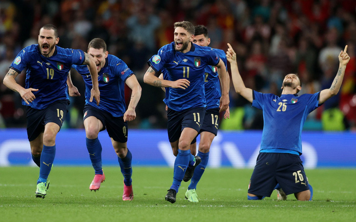 Đánh bại Tây Ban Nha trên chấm 11m, Ý vào chung kết Euro 2020