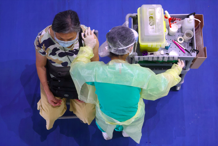 Nhật chuyển vắc xin AstraZeneca cho Việt Nam và các nước Đông Nam Á trong tuần này - Ảnh 1.