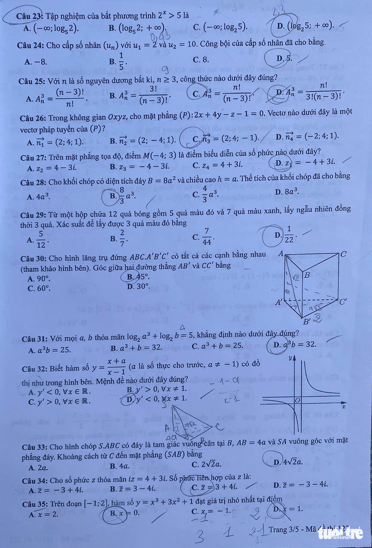 Đề toán thi tốt nghiệp THPT 2021: Thí sinh, giáo viên nói đề vừa sức - Ảnh 16.