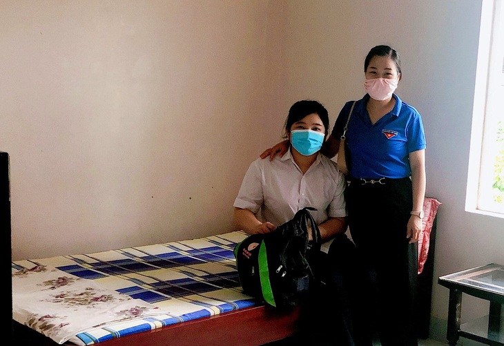 Các em chỉ việc thi cho tốt, việc ăn ở tui sẽ lo - Ảnh 1.