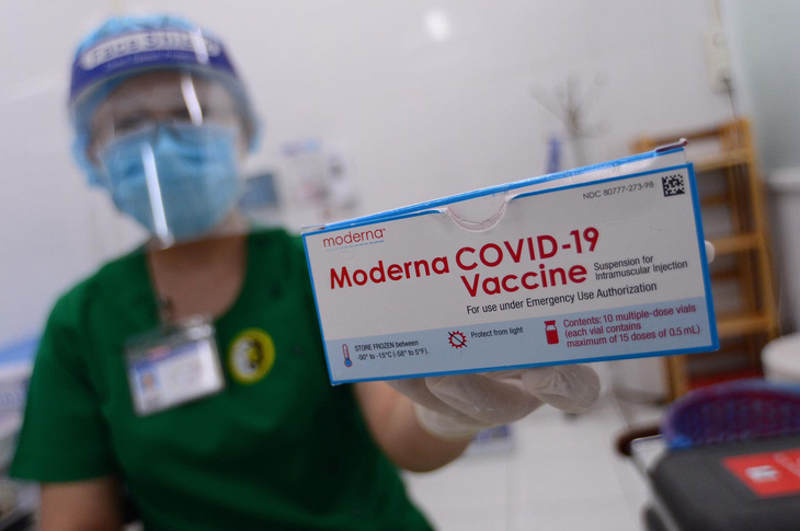 Bộ Y tế gửi văn bản cho TP.HCM về mua, nhập khẩu vắc xin ngừa COVID-19 - Ảnh 1.