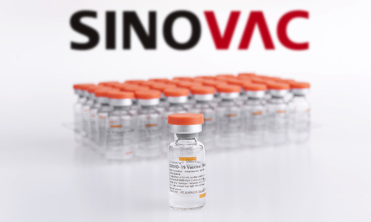 Trung Quốc thử nghiệm tiêm kết hợp CoronaVac với vắc xin Mỹ - Ảnh 1.