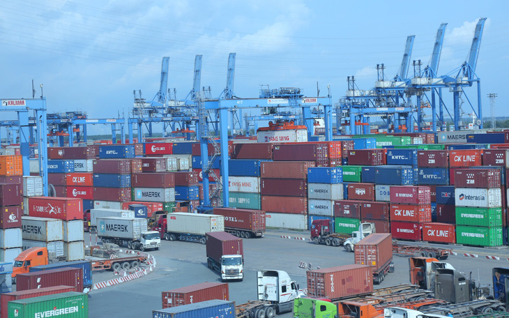 Các cảng phía Nam cần hợp tác cùng xử lý giảm tải cho cảng Cát Lái