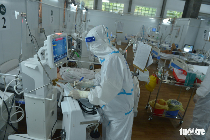 Trung tâm hồi sức BV Bạch Mai tại TP.HCM chữa trị những bệnh nhân đầu tiên - Ảnh 6.