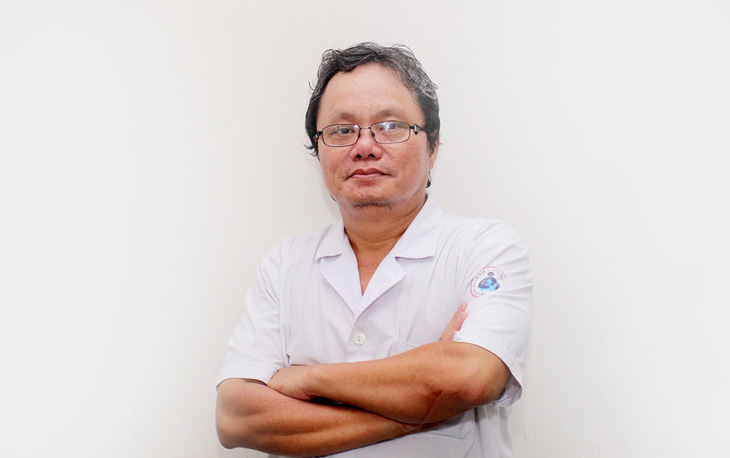 Bác sĩ Trương Hữu Khanh:  tự xét nghiệm nhanh giảm gánh nặng y tế - Ảnh 1.