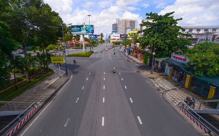 Ông Phan Văn Mãi: TP.HCM sẽ tiếp tục giãn cách xã hội theo chỉ thị 16 sau 15-8