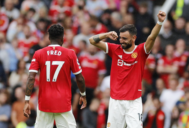 Bruno lập hat-trick, Man Utd đại thắng Leeds trong trận ra quân - Ảnh 3.