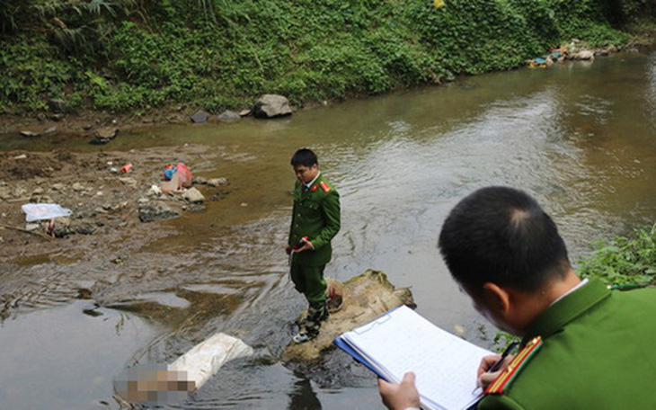 Công an Hà Nội điều tra vụ án giết người, giấu xác trong bao tải rồi ném xuống ao