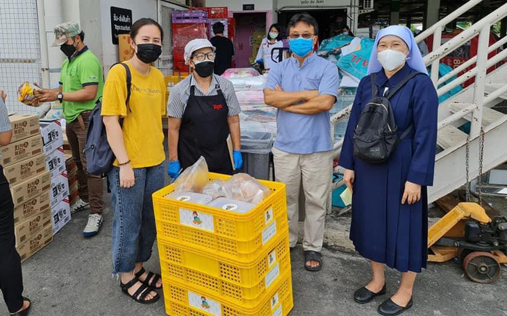 Lao động Việt ở Thái Lan: tiêm vắc xin rồi vẫn thấp thỏm vì... thất nghiệp