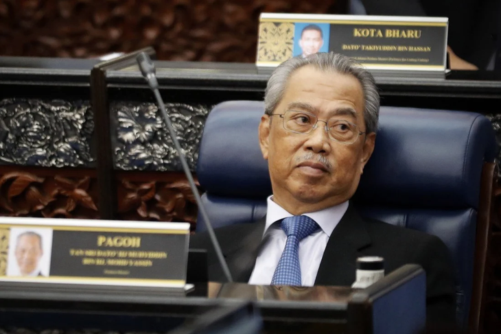 Thủ tướng Malaysia từ chức giữa lúc dịch bùng phát - Ảnh 1.