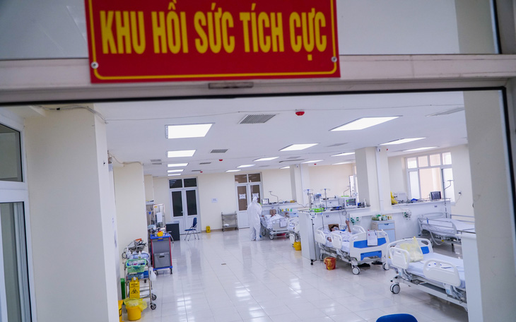 Sản phụ 23 tuổi mắc COVID-19 nặng thoát 