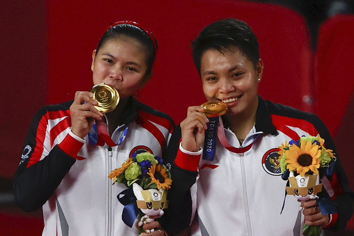 Đánh bại đôi Trung Quốc, Indonesia giành HCV cầu lông Olympic - Ảnh 2.