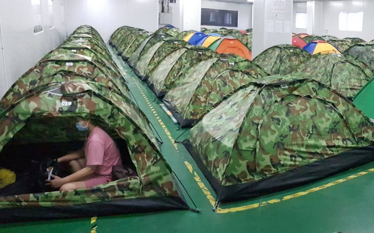 Gửi con để vợ chồng cùng vô xưởng - Ảnh 2.