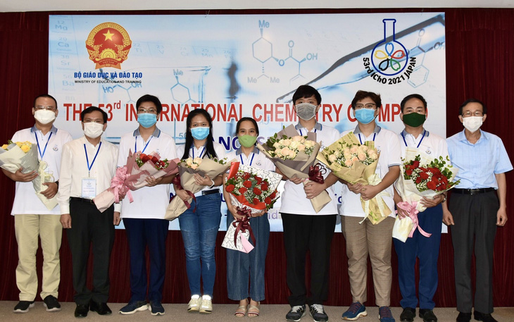 Học sinh Việt Nam giành 3 huy chương vàng Olympic hóa học quốc tế 2021