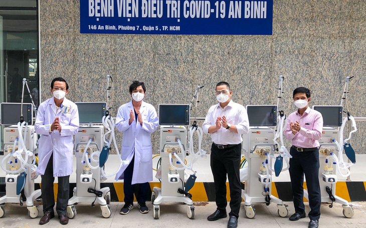 Tặng 5 máy thở, 1 xe ô tô, thiết bị y tế cho Bệnh viện An Bình và Trung tâm cấp cứu 115
