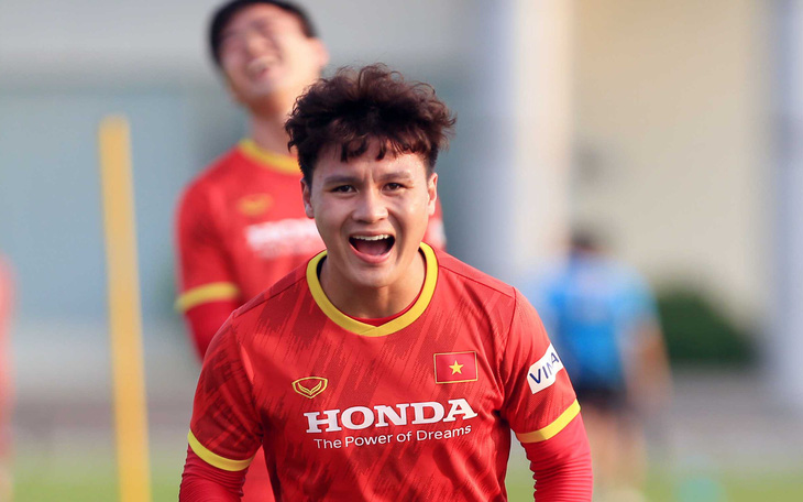 Đội hình ra sân tuyển Việt Nam gặp Saudi Arabia: Tiến Linh, Quang Hải, Tuấn Anh đá chính