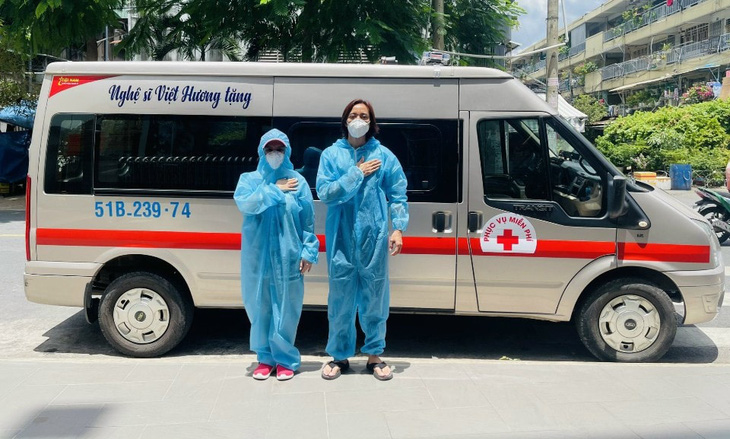 Việt Hương tiếp tục mua xe chở oxy hỗ trợ người dân - Ảnh 2.
