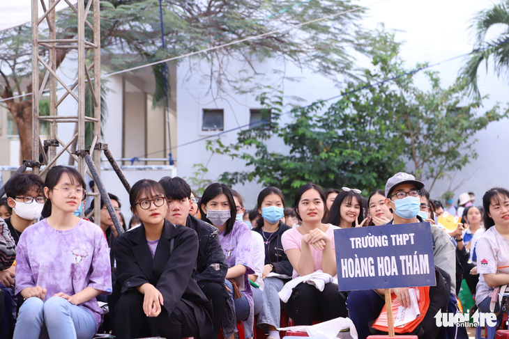 Đại học Đà Nẵng công bố điểm sàn xét tuyển theo kết quả thi THPT - Ảnh 1.