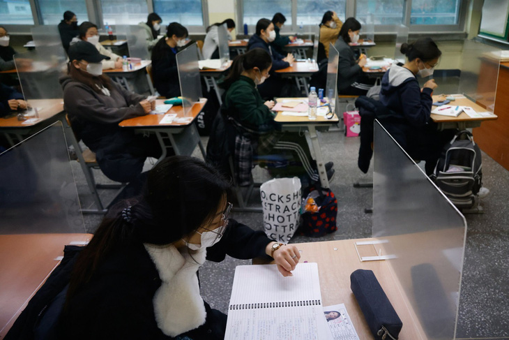 Hàn Quốc hỗ trợ học phí đại học cho các gia đình có ba con trở lên - Ảnh 1.