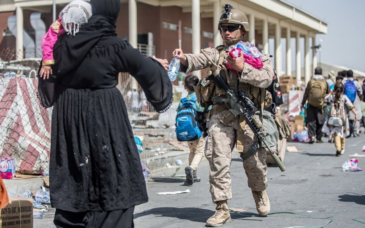 Mỹ dành 2 ngày cuối di tản quân nhân và thiết bị quân sự, Taliban kêu gọi người tài ở lại