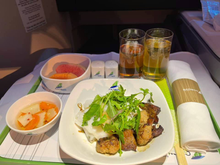 Ấn tượng Bamboo Airways trong lòng hành khách sở hữu vạn dặm bay - Ảnh 1.