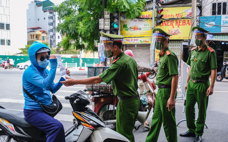 Hà Nội: Xử phạt trung bình mỗi ngày 1.000 trường hợp vi phạm chống dịch