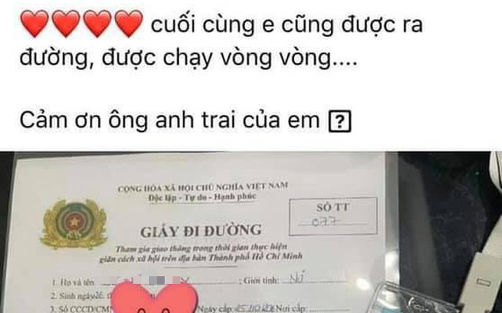 Khoe giấy đi đường được 