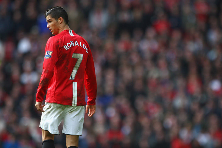 Ronaldo không thể khoác áo số 7 huyền thoại ở Man Utd? - Ảnh 1.
