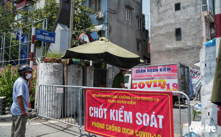 Chủ tịch quận Hoàn Kiếm: Trong khu cách ly phường Chương Dương không thiếu lương thực