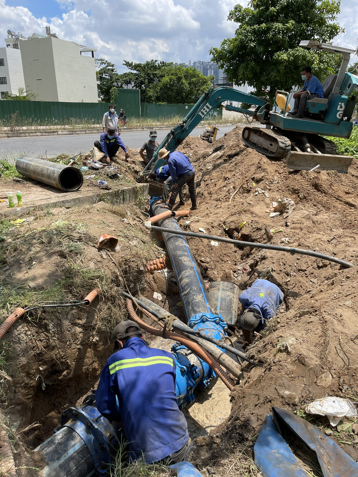 Tổng công ty Cấp nước Sài Gòn: Đảm bảo nước sạch cho người dân thành phố - Ảnh 1.