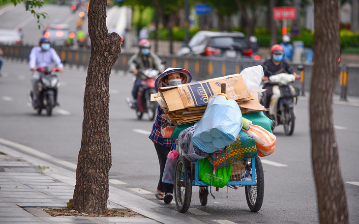 Báo Tuổi Trẻ là một trong nhiều kênh hỗ trợ khẩn cấp người khó khăn ở TP.HCM