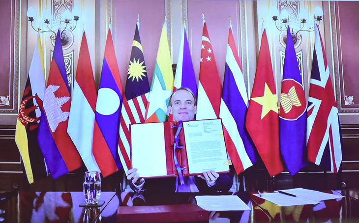 Anh nhấn mạnh nâng cao năng lực chấp pháp trên biển cùng ASEAN - Ảnh 1.