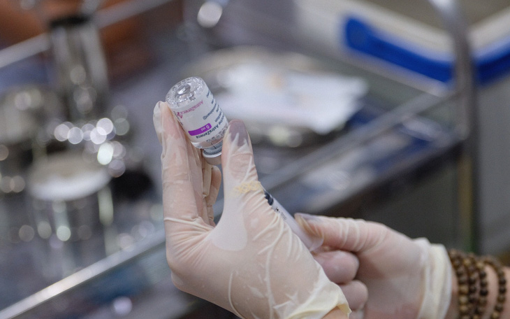 Bộ Y tế: Triển khai tiêm kết hợp hai loại vắc xin Pfizer và Moderna