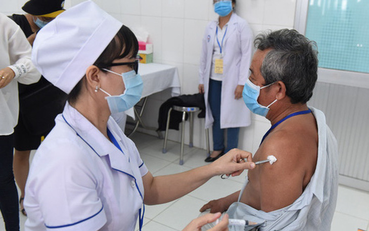 Bộ Y tế có thể cho đăng ký lưu hành vắc xin COVID-19 nội khẩn cấp trong 20 ngày