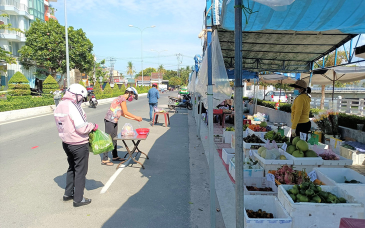 Nha Trang đưa chợ dã chiến ra phố