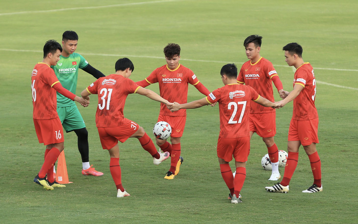 Mở màn vòng loại thứ 3 World Cup 2022, tuyển Việt Nam: Chuẩn bị vượt sa mạc Saudi Arabia - Ảnh 1.