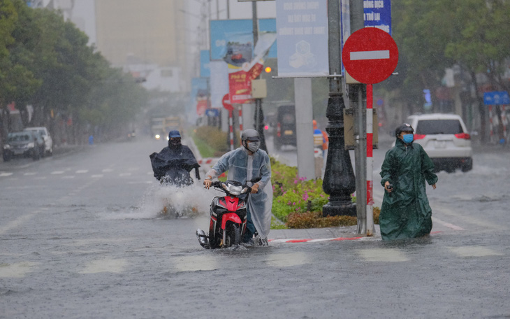 Biển Đông sắp có bão, khả năng lại ảnh hưởng miền Trung