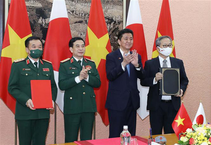 Bộ Quốc phòng hai nước Việt - Nhật ký kết chuyển giao thiết bị, công nghệ quốc phòng - Ảnh 3.