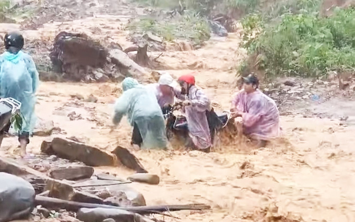 Đã tìm thấy 2 thanh niên ở miền núi mất liên lạc 8 ngày khi đi làm rẫy