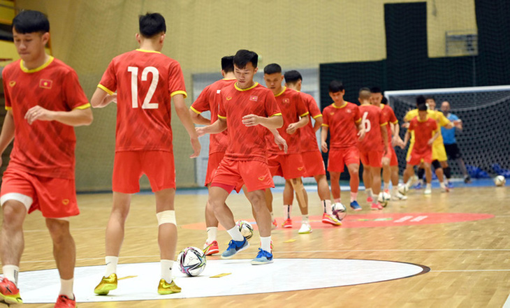 HLV Phạm Minh Giang: ‘Đội tuyển futsal Brazil cực mạnh’ - Ảnh 1.