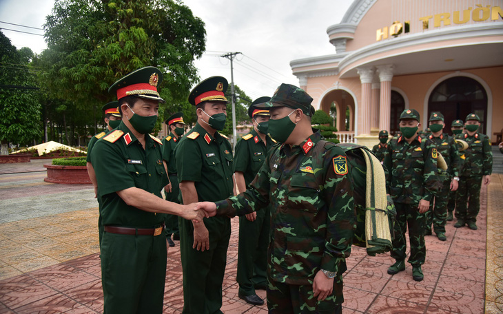 Quân khu 9 xuất quân hỗ trợ Kiên Giang phòng, chống dịch COVID-19