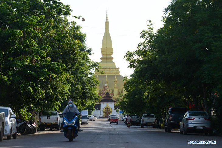 Lào phong tỏa thủ đô Vientiane vì ca COVID-19 tăng mạnh - Ảnh 1.